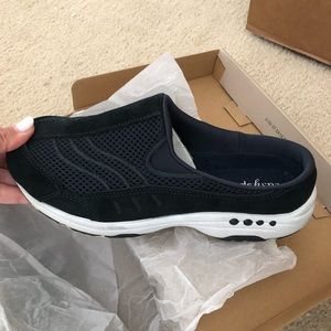 Easy spirit slip ons navy blue size 8
